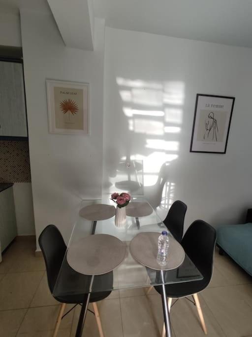 Montnoir Appartement Mavrovoúnion Екстериор снимка